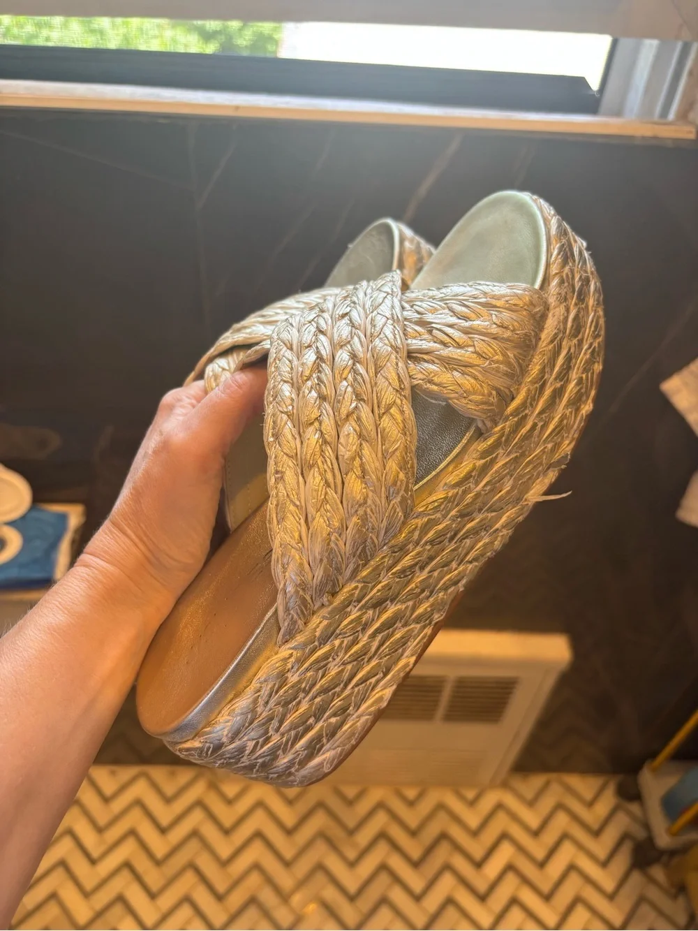 J SLIDES Woven Platform Slide Sandals - gold size 7 good condition